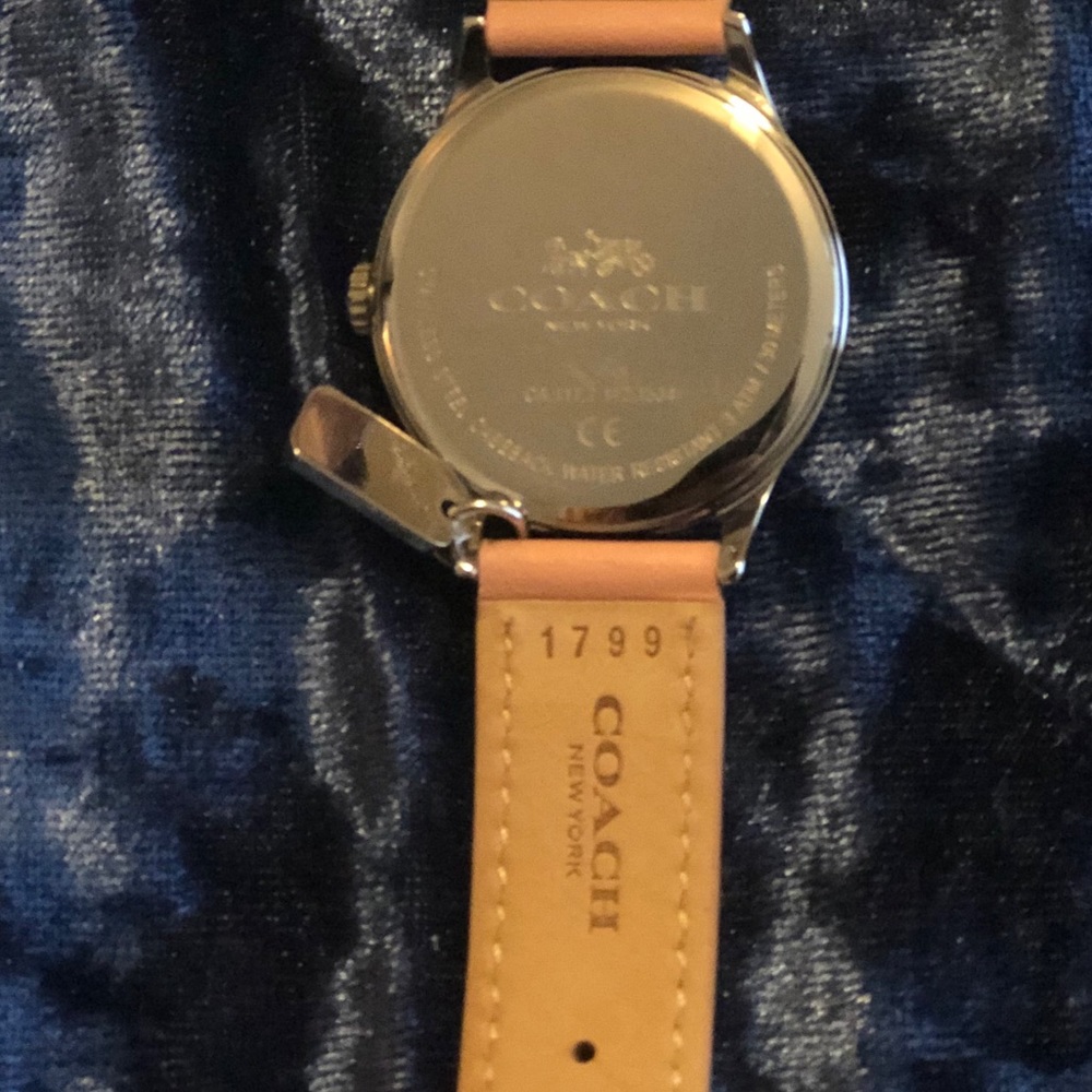 Pink Coach Watch - Picture 4 of 4